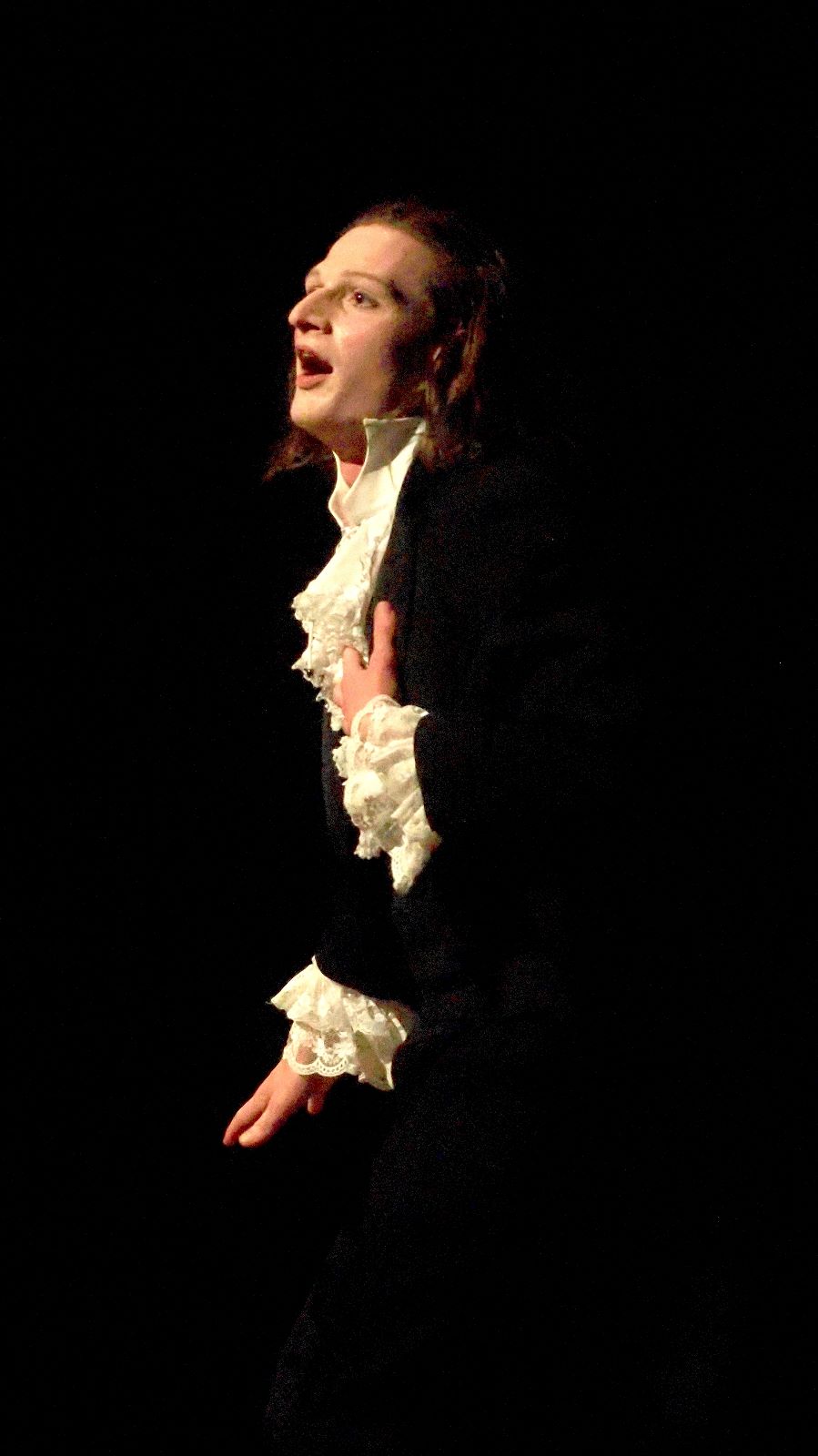 César ou le poète amoureux/WhatsApp_Image_2023-05-24_at_20.14.50-67dd390bc76513.10067831.jpg